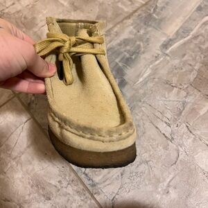 Clark's Wallabee women's